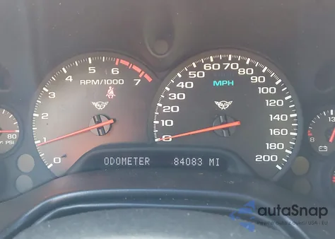 2002 Chevrolet Corvette z USA, uszkodzony, nr VIN 1G1YY32G125131329